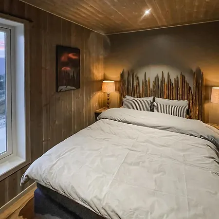 4 Bedroom Gorgeous In Hébergement de vacances Koppang