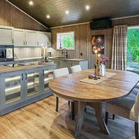 Hébergement de vacances 4 Bedroom Gorgeous In Koppang